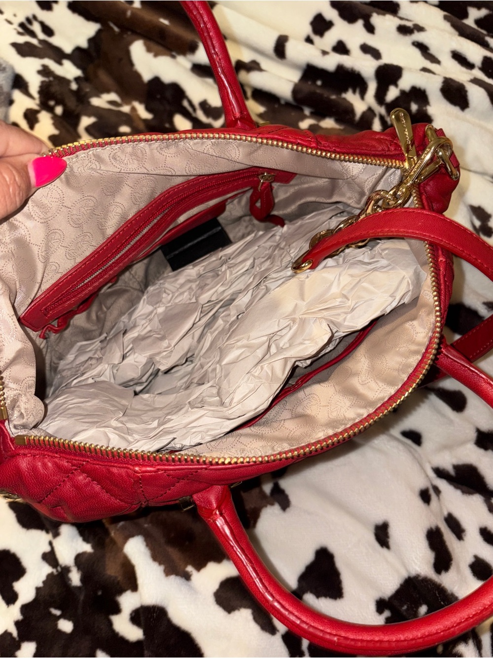 Michael Kors Red Quilted Leather Satchel with Gold Logo - Picture 3 of 3